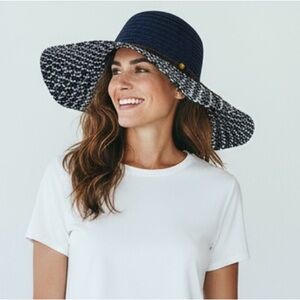 Fashion Hat Wide Brim Woven Sun Hat Beaded String Band Blue NWT 9040